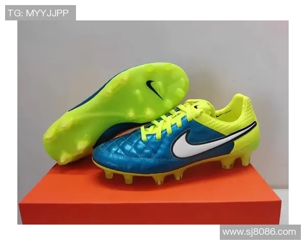 适合女性球员的球星同款足球鞋推荐，提升场上表现与舒适感